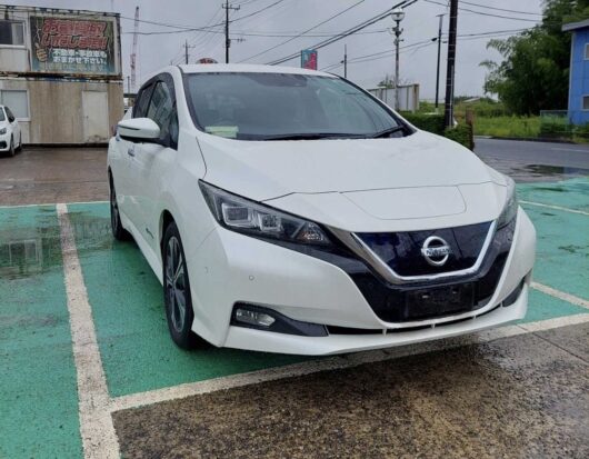 Nissan Leaf ZE-1 2018 White "G+" 40kwh 98K (76) - Image 3