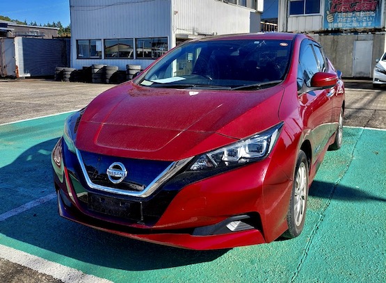 Nissan Leaf ZE-1 2017 "X" Red 40kwh 95K HAIL Damaged (61)