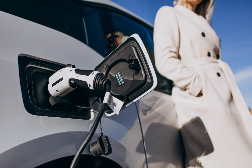 How Far Can Electric Cars Travel On One Charge?